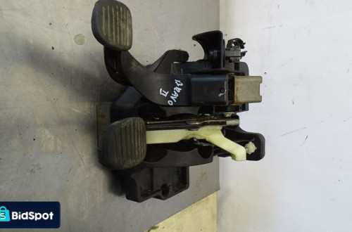 PEDAŁ SPRZĘGŁA HAMULCA FIAT BRAVO II 1.9JTD 51778201