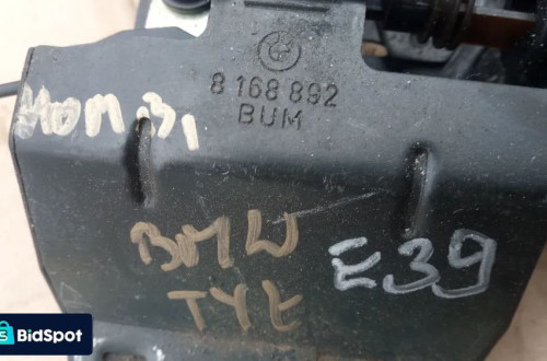 bmw e39 5 kombi zamek bagaznika tyl tylni klapy silownik centralnego 8368196 8168892