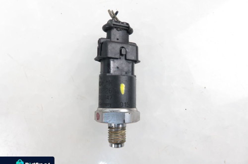 CZUJNIK CIŚNINIA PALIWA FIAT BRAVA 1.9 JTD 0281002260