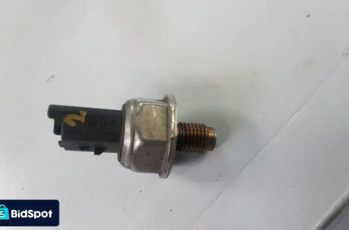 vw passat audi czujnik cisnienia paliwa 03c9060510