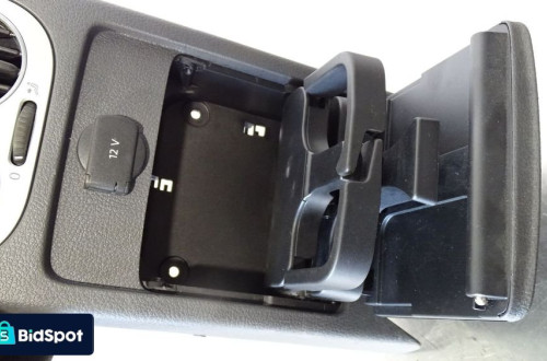 TUNEL UCHWYT NA KUBKI VOLKSWAGEN GOLF V PLUS CROSS 5M0863289A