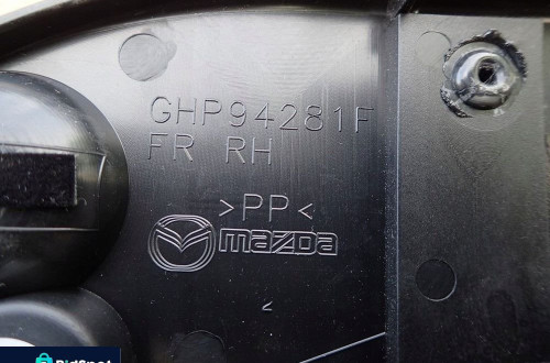 TAPICERKA BOCZEK DRZWI PRAWY PRZÓD MAZDA 6 VI GJ
