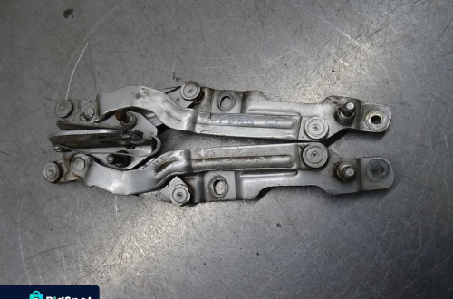 SKODA SUPERB I 01-05 2.8 V6 ZAWIASY KLAPY BAGAŻNIKA