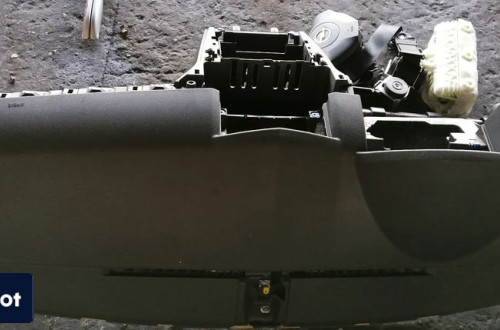 OPEL ASTRA H III  DESKA ROZDZIELCZA AIRBAG NAPINACZ