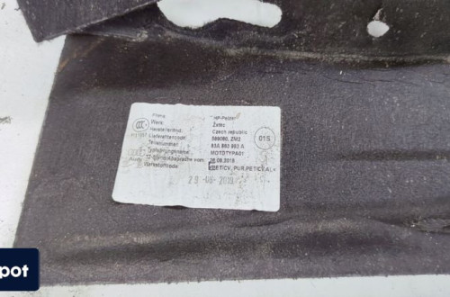 WYGŁUSZENIE ŚCIANY GRODZIOWEJ AUDI Q3 83B863993A