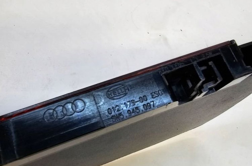 ŚWIATŁO STOP TRZECIE AUDI A4 B9 SEDAN 8W5945097