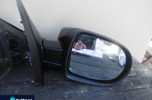 lusterko prawe Renault Clio III Lift 9pin NV676 Europa