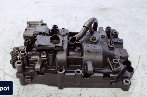 POMPA OLEJU AUDI A3 A4 A5 A6 2.0 TDI 03L103537