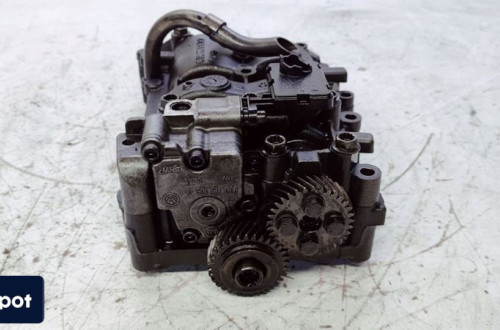 POMPA OLEJU AUDI A3 A4 A5 A6 2.0 TDI 03L103537