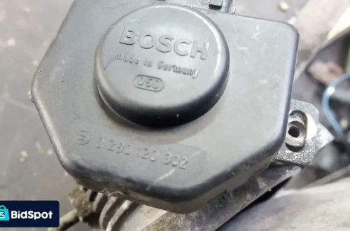 bmw e23 7 2.5b 2.8b przepustnica 0280120302