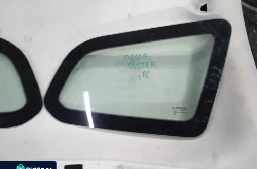 SZYBA KAROSERYJNA TYLNA DACIA DUSTER 17-PRAWA LUB LEWA
