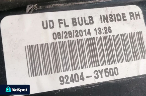 HYUNDAI ELANTRA V 15r  LAMPA W KLAPĘ PRAWY TYŁ