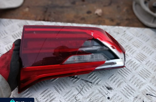 bmw g31 lampa tyl tylnia tylna prawa w klape 7388950