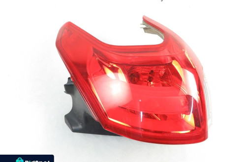 LAMPA PRAWA TYLNA PEUGEOT 2008 I 9678074380