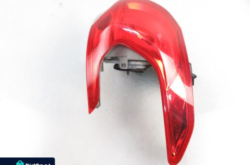 LAMPA PRAWA TYLNA PEUGEOT 2008 I 9678074380