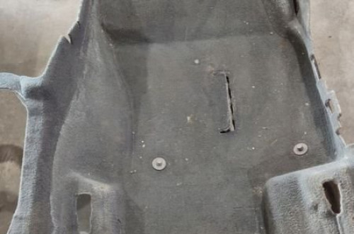 DYWAN WYKŁADZINA AUDI Q3 F3 83B863367 QA5