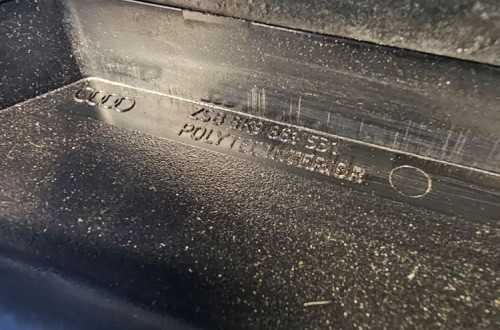 PODŁOGA BAGAŻNIKA AUDI A4 B8 AVANT 8K9861531