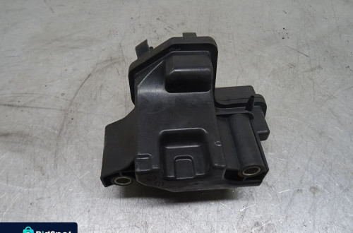 OPEL ASTRA IV J 1.3CDTI KOMBI ZBIORNICZEK PODCIŚNIENIA 55571341