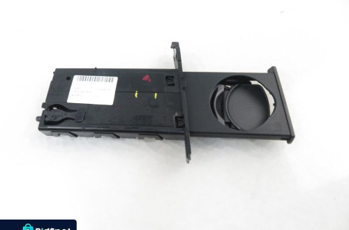 UCHWYT NA NAPOJE BMW 3 E91 7127461