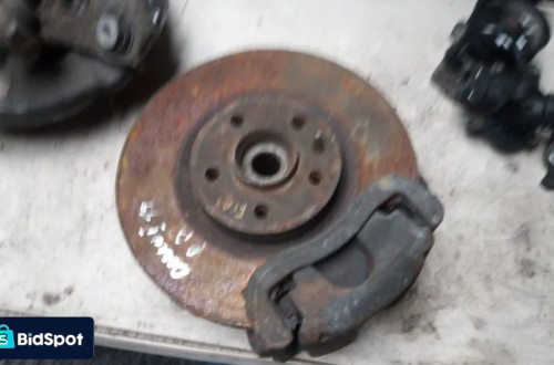 fiat doblo i 1.9d zwrotnica piasta lozysko przod prawy zacisk tarcza hamulcowa