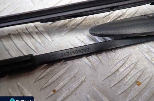PEUGEOT 307 RAMIĘ WYCIERACZKI PRZÓD PRAWE 9634509280 RADOM