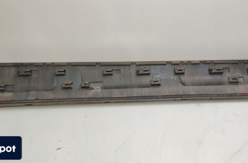 LISTWA Z DRZWI LEWY PRZÓD AUDI Q7 4L ALLROAD 4L0853959D