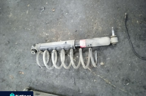 AMORTYZATOR TYLNY RENAULT MEGANE 3 III 5D LEWY LUB PRAWY
