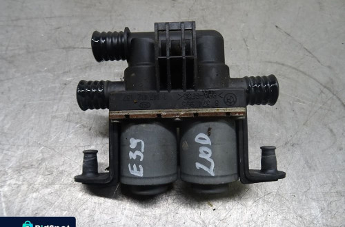 BMW E39 LIFT 00-03 2.0D ELEKTROZAWÓR WODY 8374995