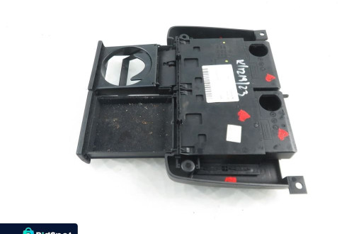 UCHWYT NA NAPOJE VW POLO III FL (6N2) 6N0858569B