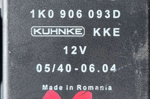 VW PASSAT B6 MODUŁ STEROWNIK POMPY PALIWA 1K0906093D
