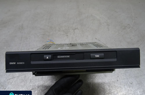 BMW E39 LIFT 00-03 2.0D RADIO RADIOODTWARZACZ 6914867