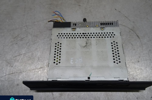 BMW E39 LIFT 00-03 2.0D RADIO RADIOODTWARZACZ 6914867
