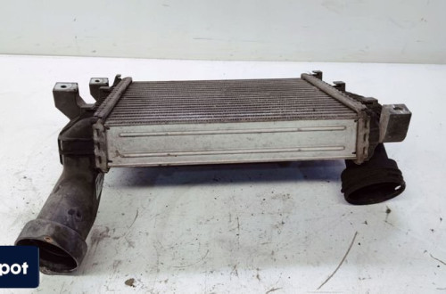 CHŁODNICA INTERCOOLER LEWY AUDI Q7 4L 7L6145803C