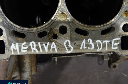 OPEL MERIVA B 10-13 1.3CDTI BLOK SILNIKA DÓŁ 55212839