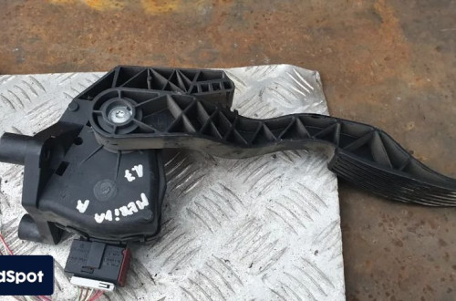 OPEL MERIVA A  pedal potencjometr gazu 93335443 da