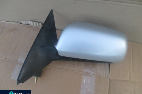 lusterko lewe Audi A4 B6 5pin  Europa