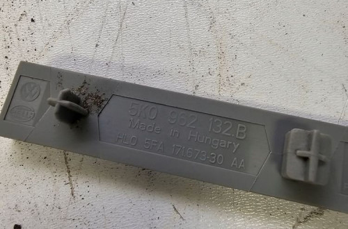 WZMACNIACZ ANTENY KESSY VW AUDI Q3 Q7 5K0962132B