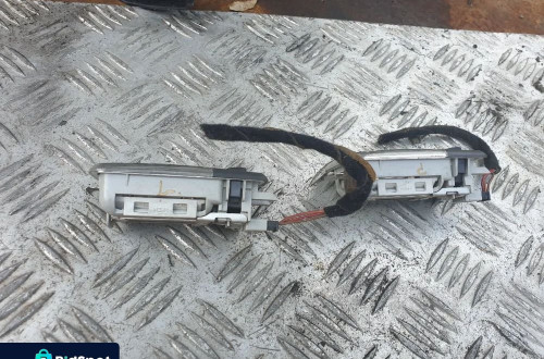bmw x3 e83 lift lampka oswietlenie kabiny podsufitki