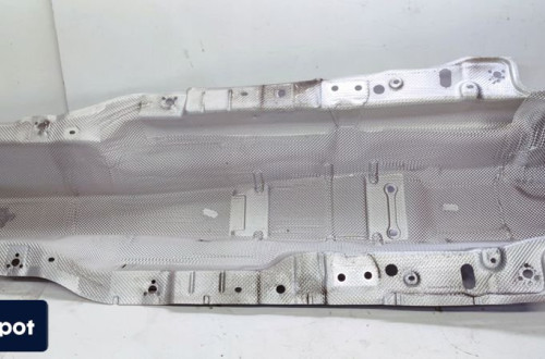 OSŁONA TERMICZNA TUNELU AUDI Q3 F3 5QF825661