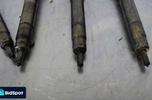 WTRYSK KIA SOUL 1.6CRDI 33800-2A900  0445110320