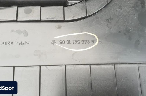 mercedes w246 w176 pokrywa obudowa oslona akumulatora a2465411005