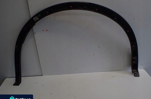 Lista nakładka błotnika lewy tył VW TOUAREG 18-