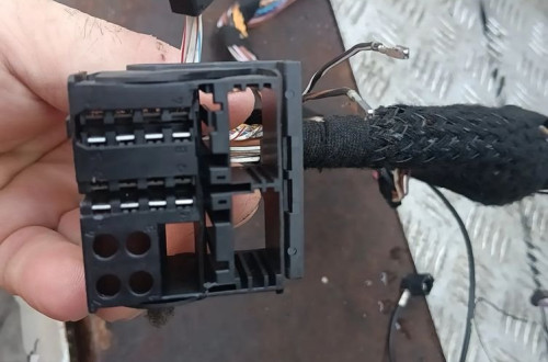 bmw e90 e91 e92 x5 e53 x3 e83 wtyczka kostka radia 1241766