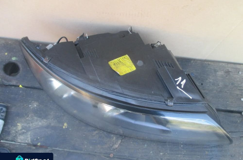 lampa prawa Volvo V50 S40 II AL Europa