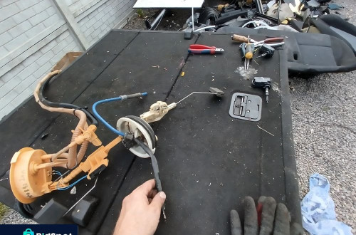 bmw e46 3 wskaznik czujnik poziomu paliwa 81189399