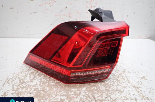 Lampa tył tylna lewa VW TIGUAN II 2015- LED 5NA945207F