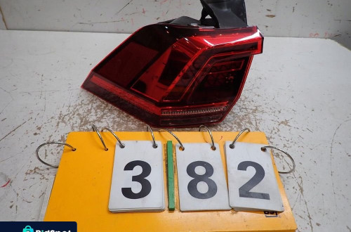 Lampa tył tylna lewa VW TIGUAN II 2015- LED 5NA945207F
