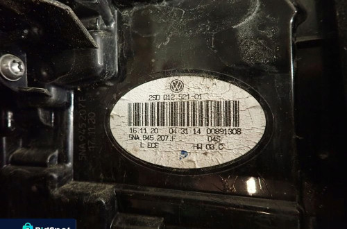 Lampa tył tylna lewa VW TIGUAN II 2015- LED 5NA945207F