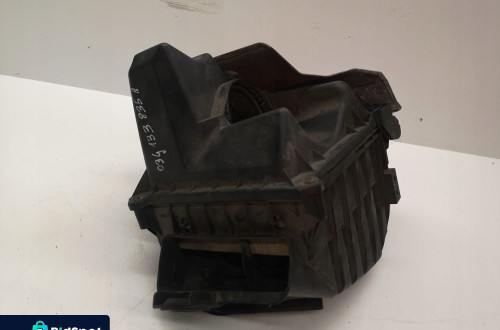 OBUDOWA FILTRA POWIETRZA AUDI A4 B7 2.0 03G133835A