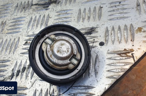 mercedes w169 korek wlewu paliwa diesel